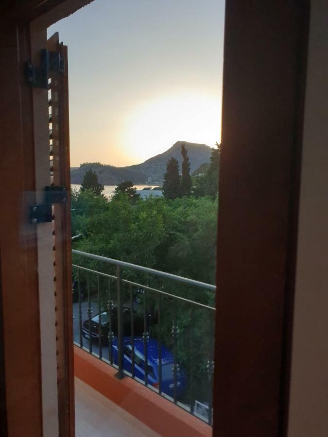 Villa Nadalina Sutomore Luaran gambar